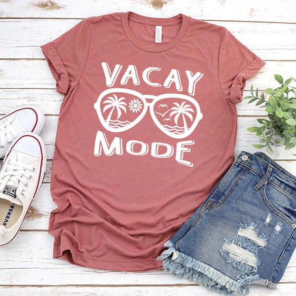 Beach Vacay Mode - Short Sleeve Tee Shirt