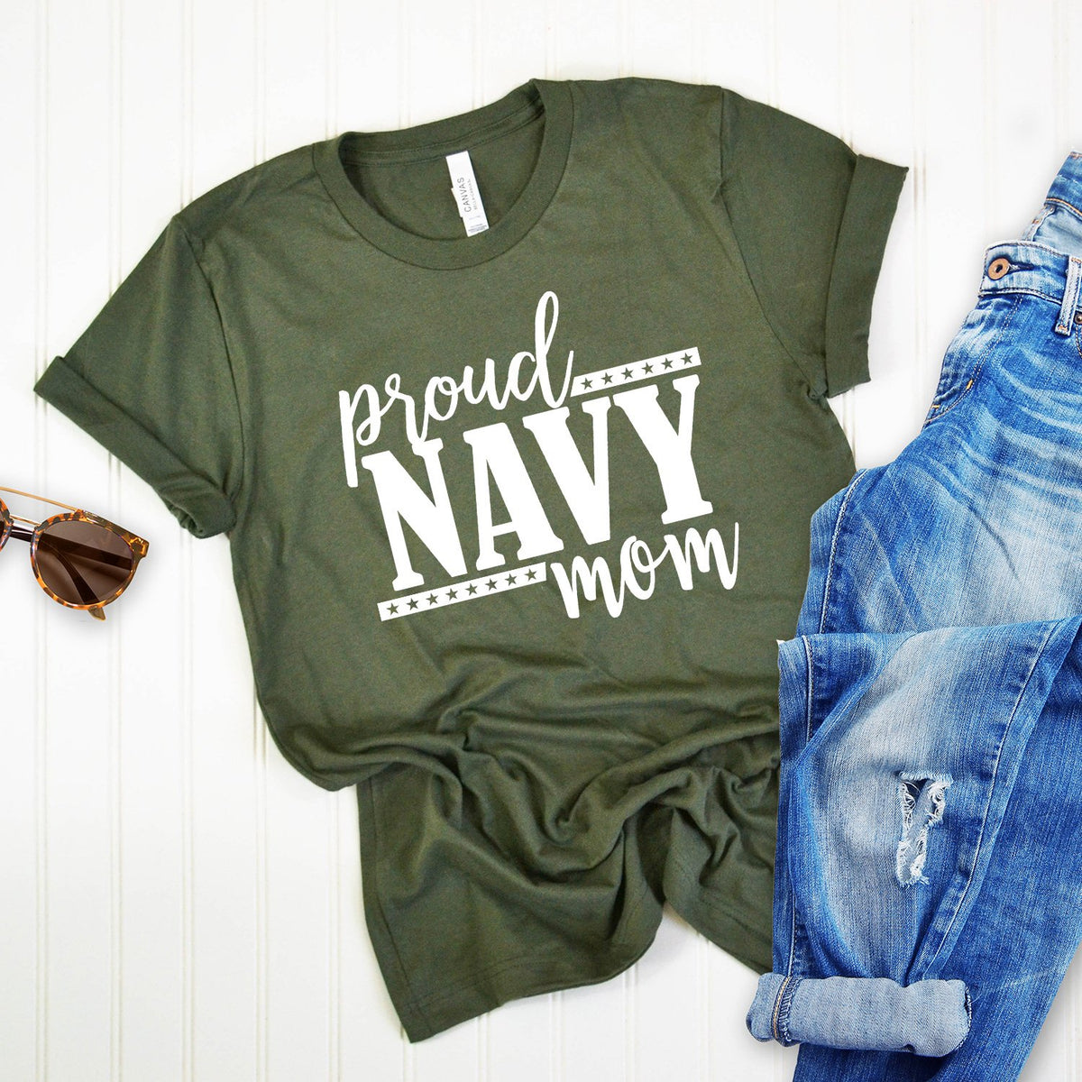 Proud Navy Mom - Short Sleeve Tee Shirt