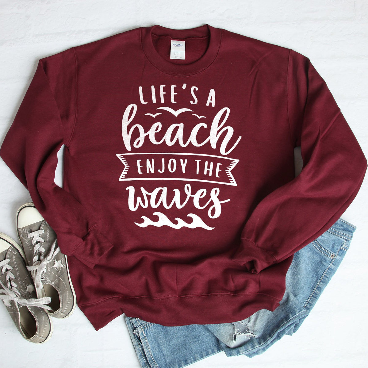 Life&#39;s A Beach Enjoy The Waves - Long Sleeve Heavy Crewneck Sweatshirt